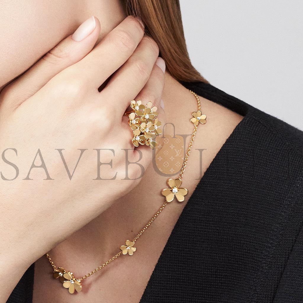 v*n cl*f arpels frivole ring, 8 flowers - yellow gold, Di*m*nd  vcarb67700